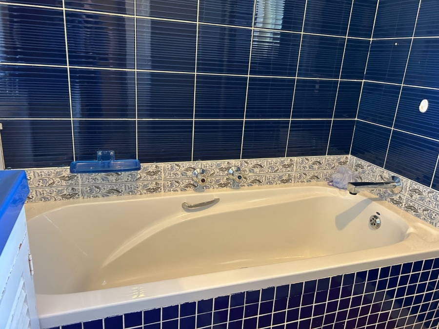 4 Bedroom Property for Sale in Camphersdrift Western Cape